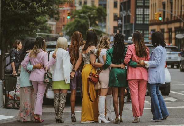 Mastering the latest uk women's fashion trends: your ultimate guide to staying ahead